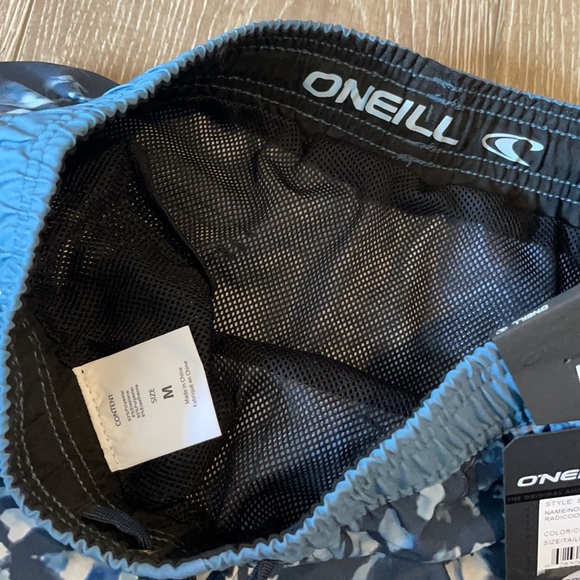 Boys medium O’Neill swim shorts - Picture 3 of 4